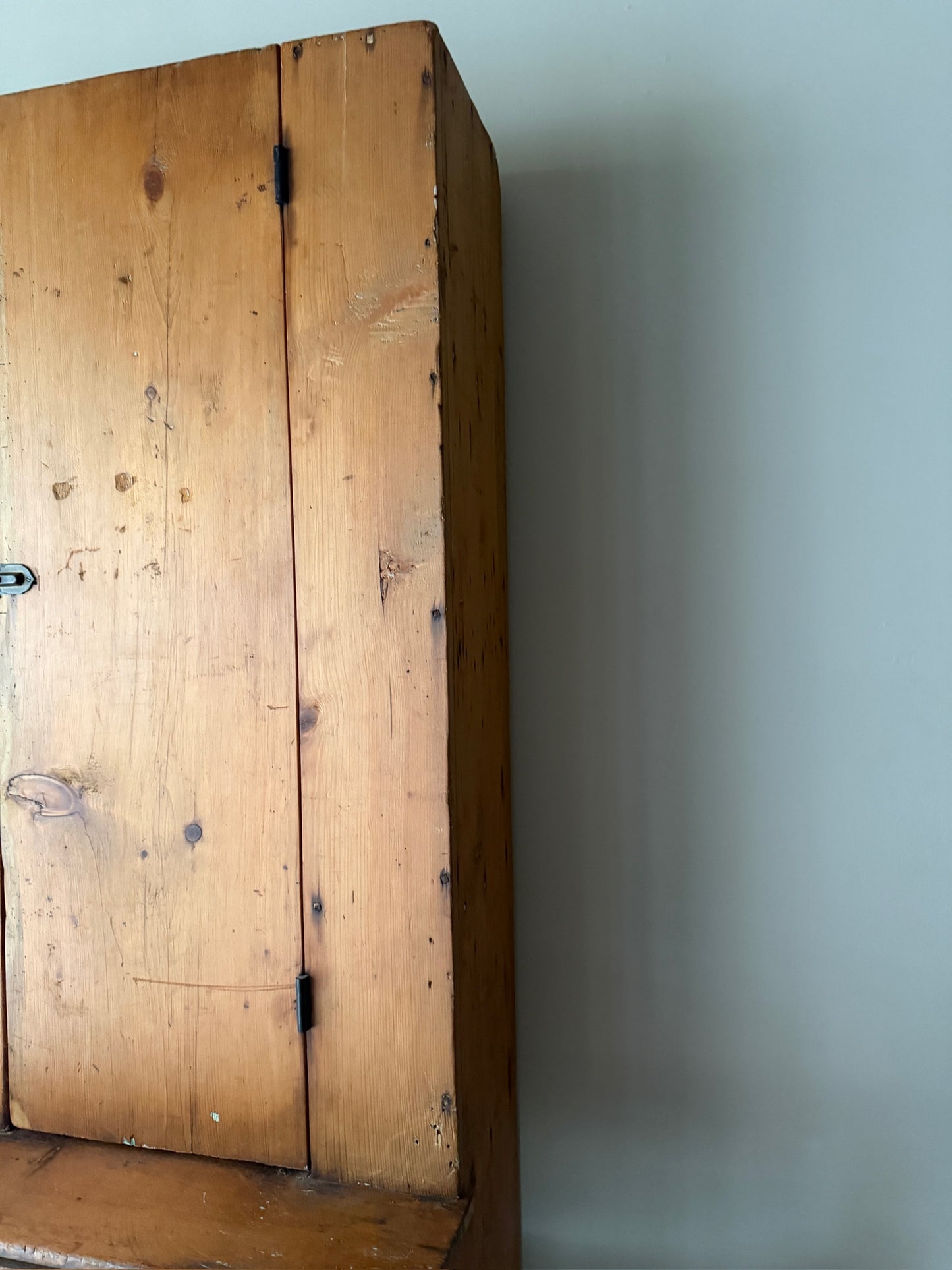 Pine one piece stepback cupboard