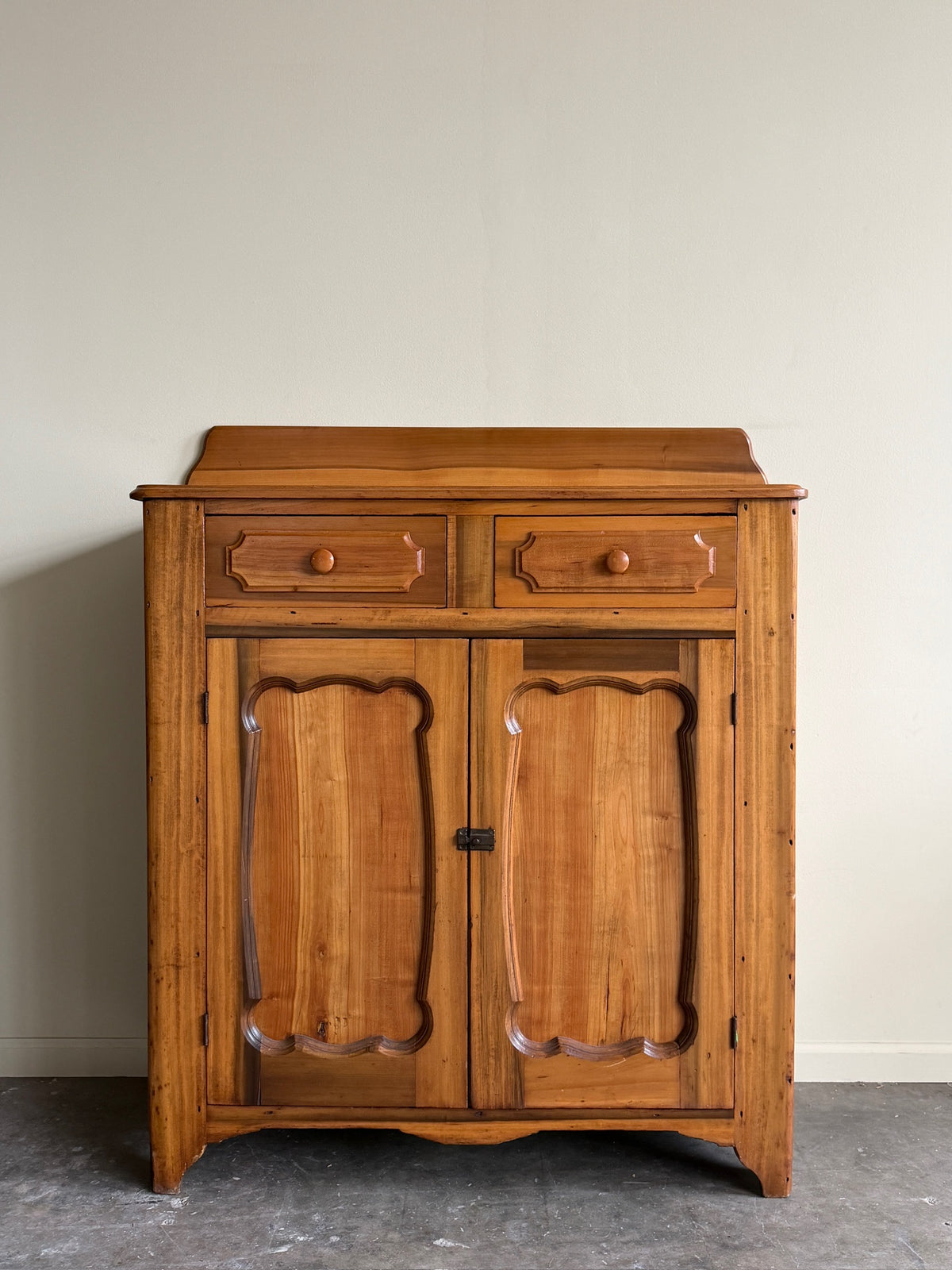 Mid-Atlantic Federal pine jelly cupboard