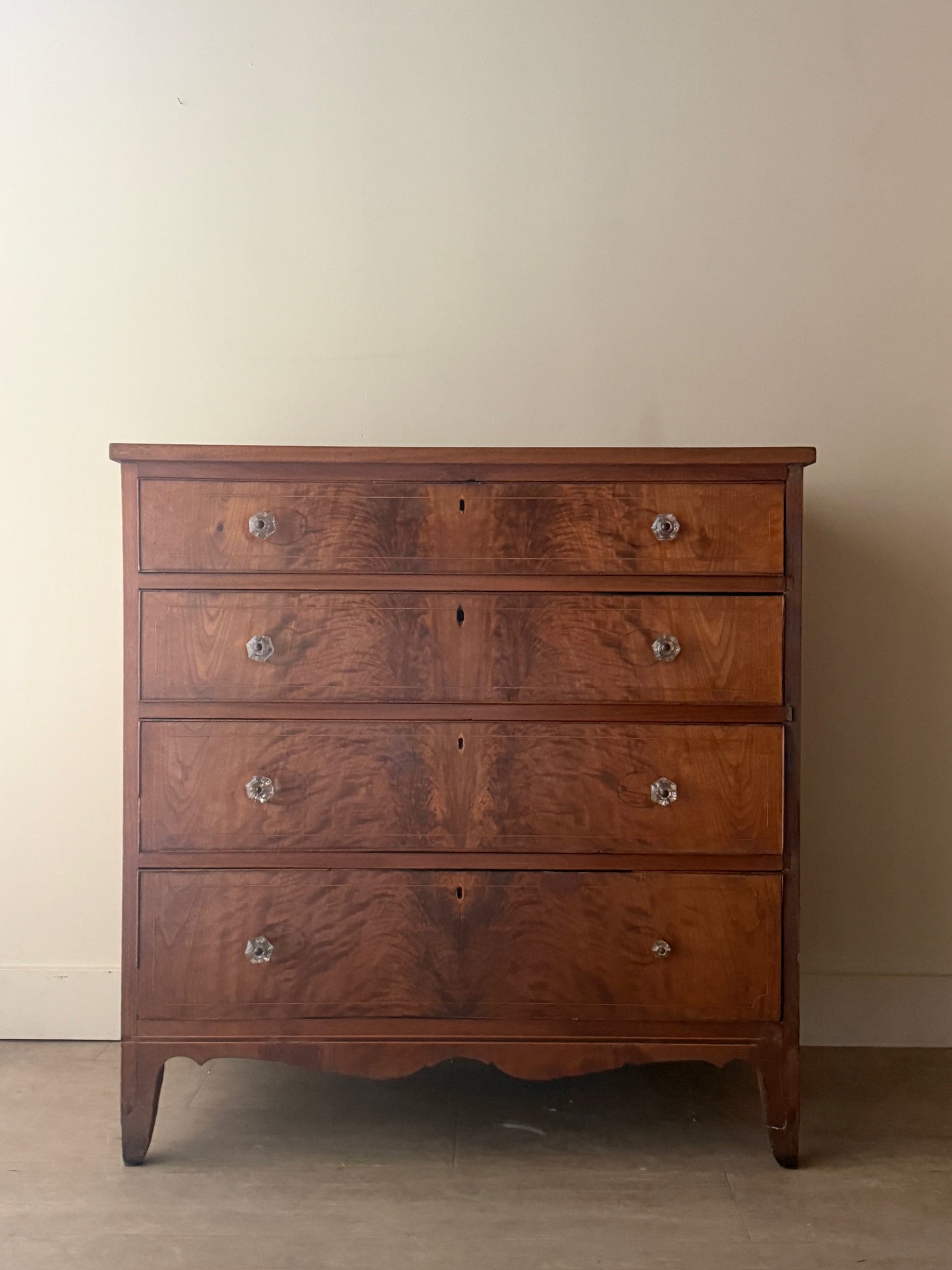 Hepplewhite inlaid walnut dresser