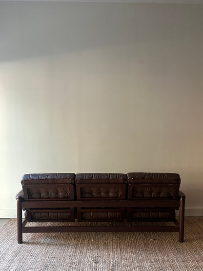 Leather and beech wood sofa