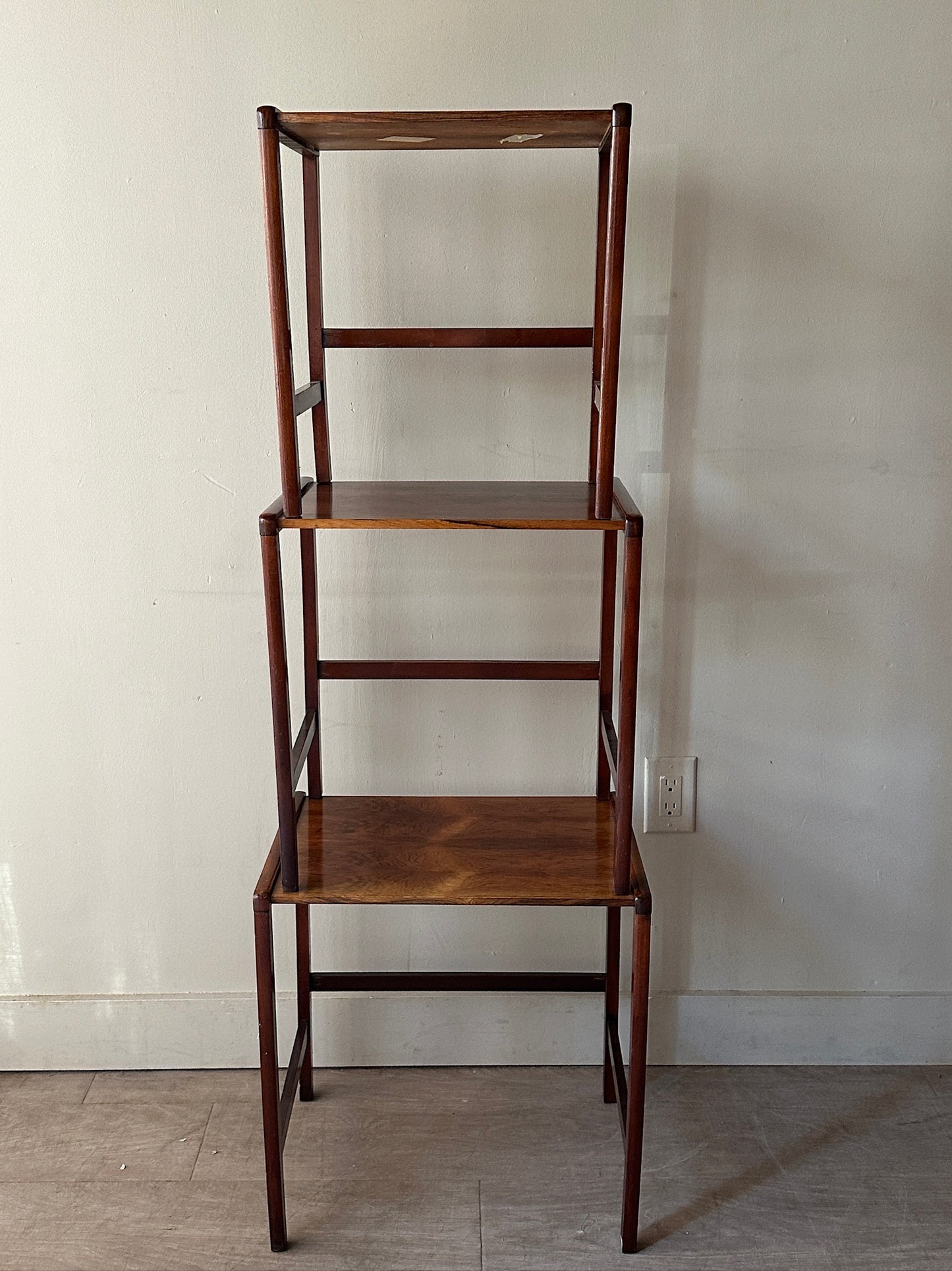 Oak nesting tables
