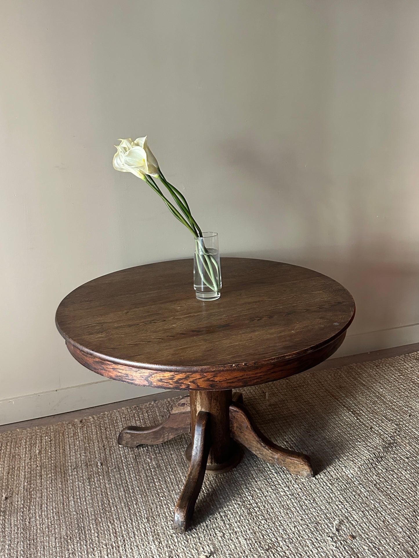 Round pine dining table