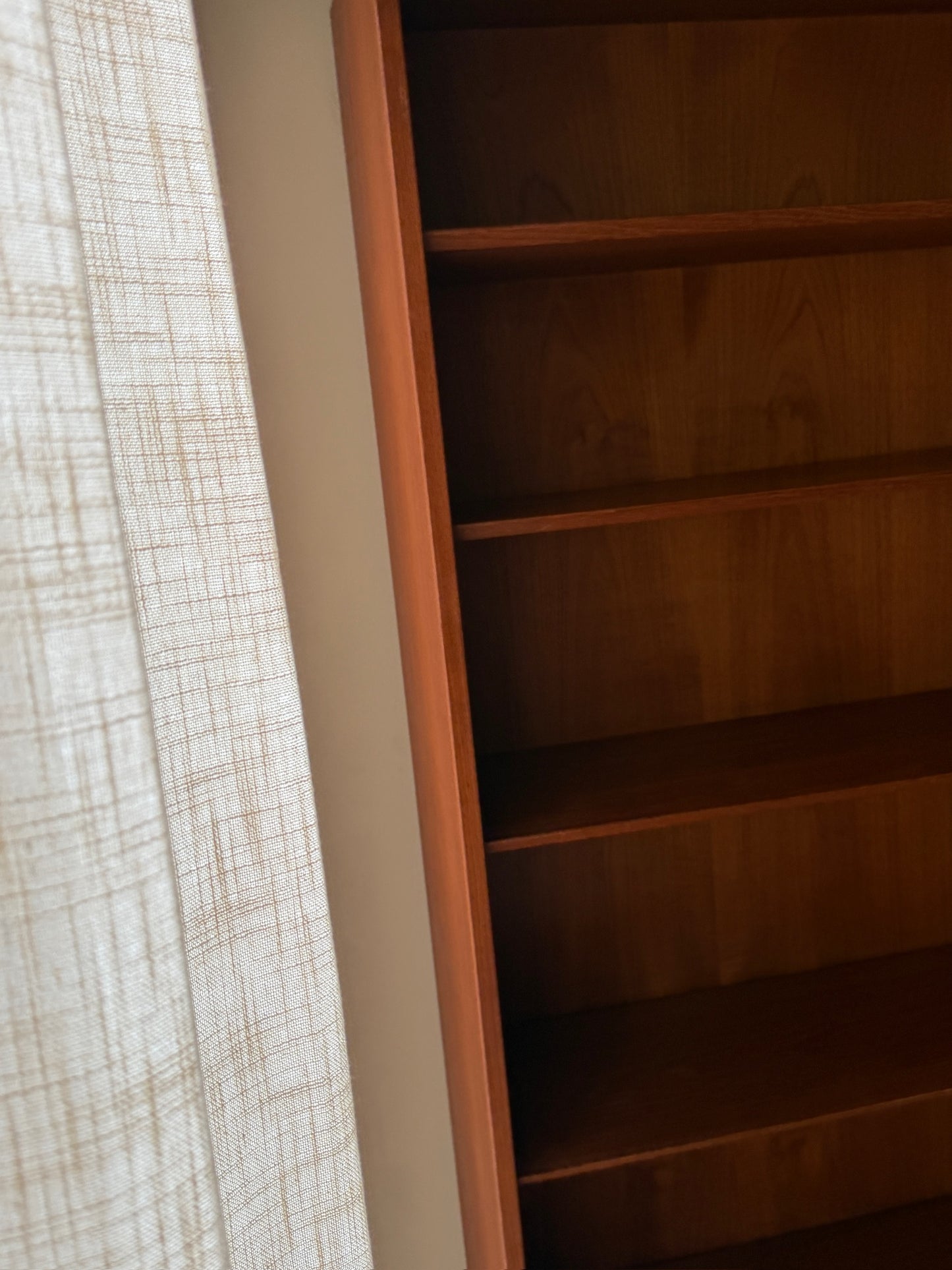 Hundevad Danish teak shelving unit