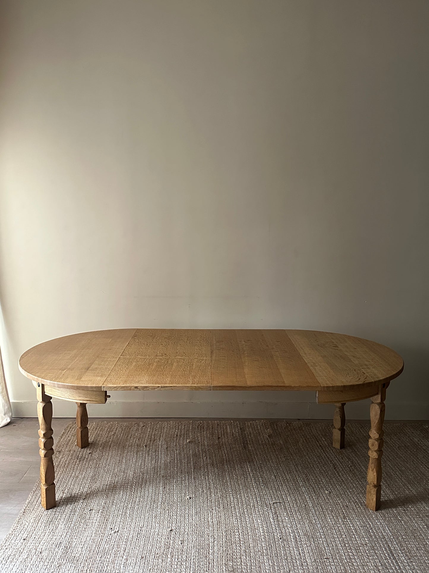 Oak dining table with leaves