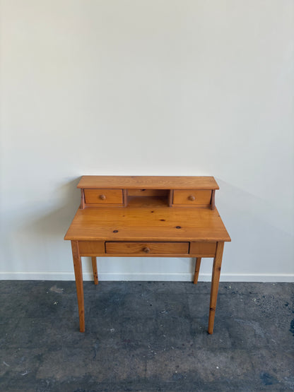 Pine desk