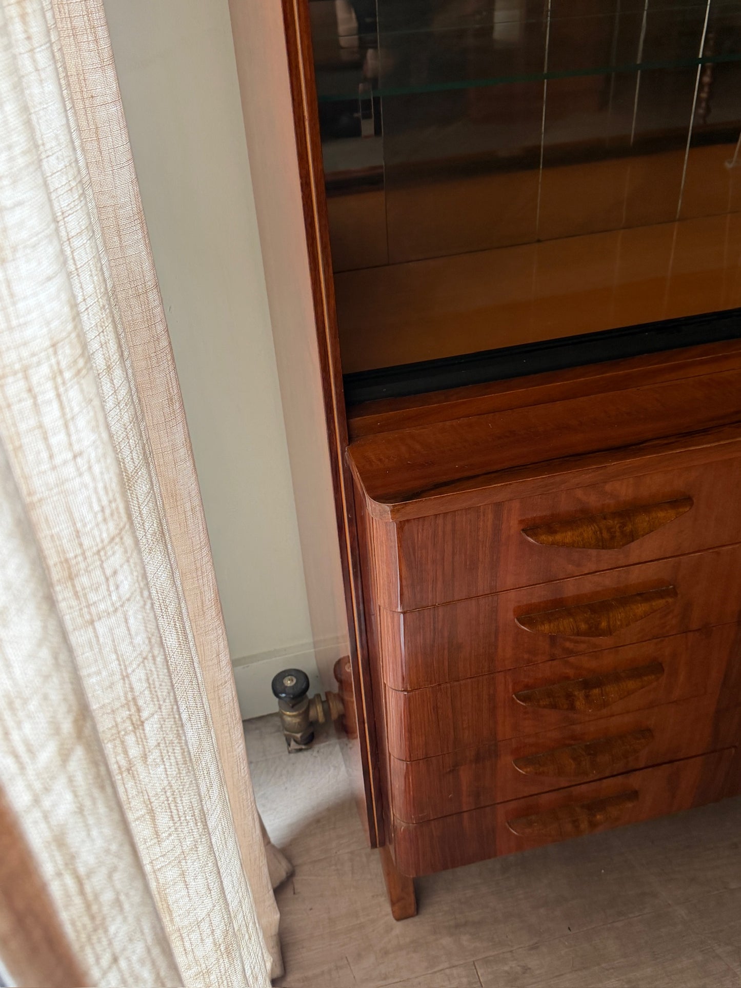 Novy Domov Czech walnut sideboard