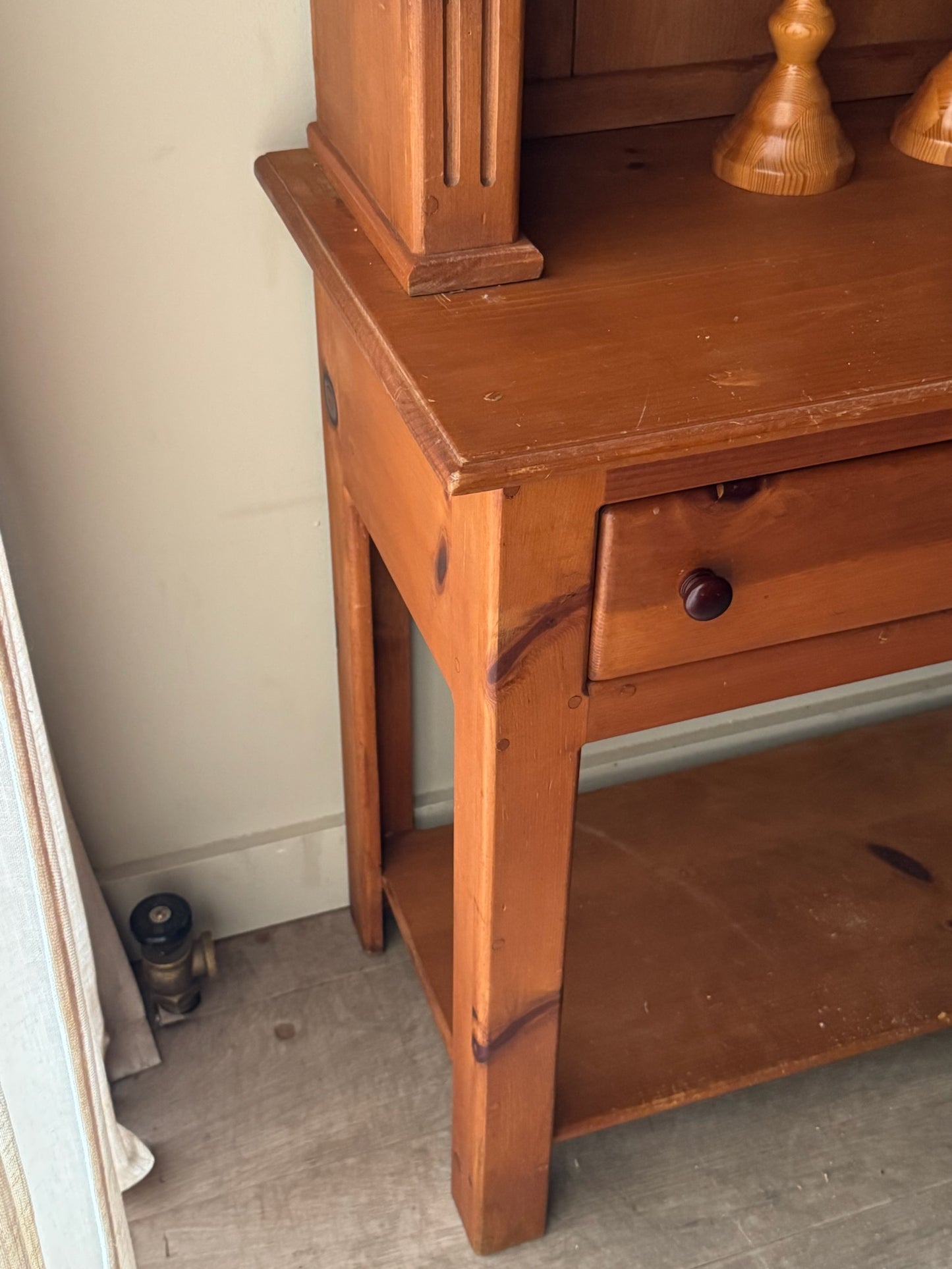 Amish pine two piece Welsh cupboard