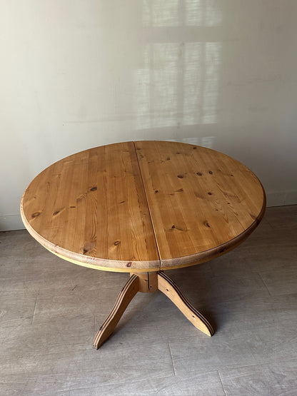 Swedish pine extending dining table