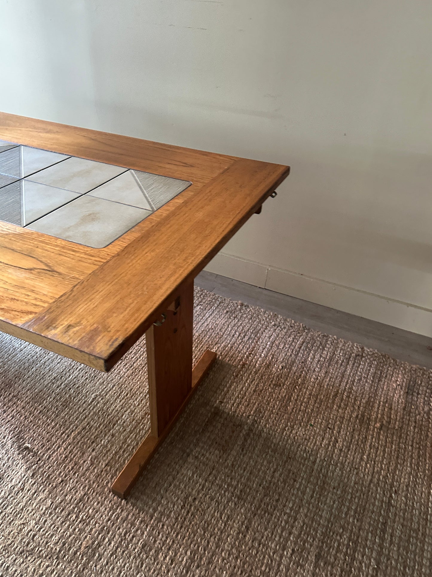 Oak dining table w tile inlay
