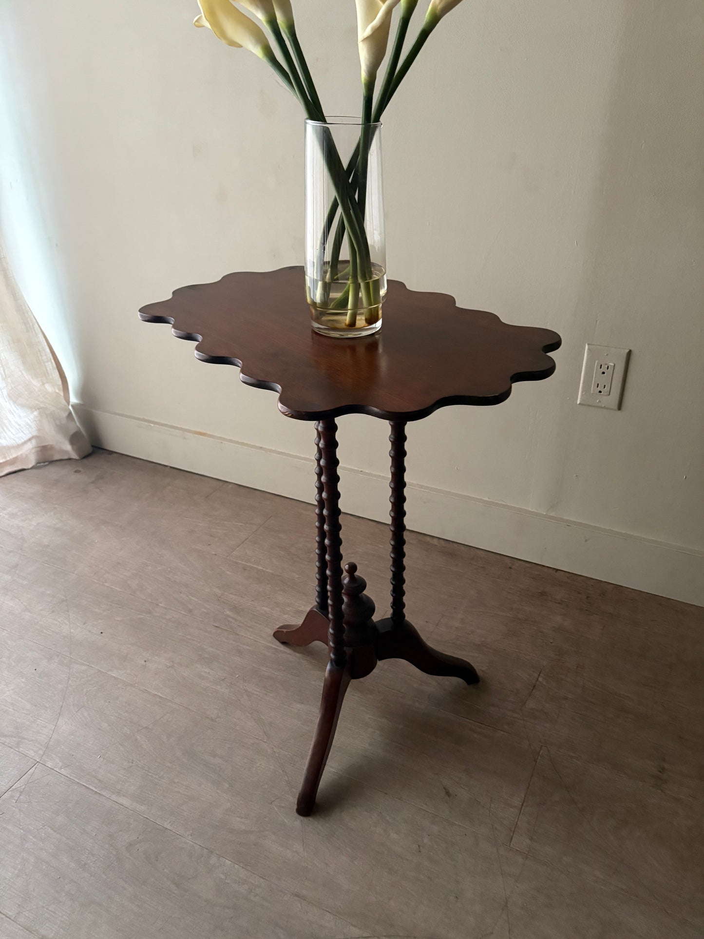 Victorian walnut tilt top side table