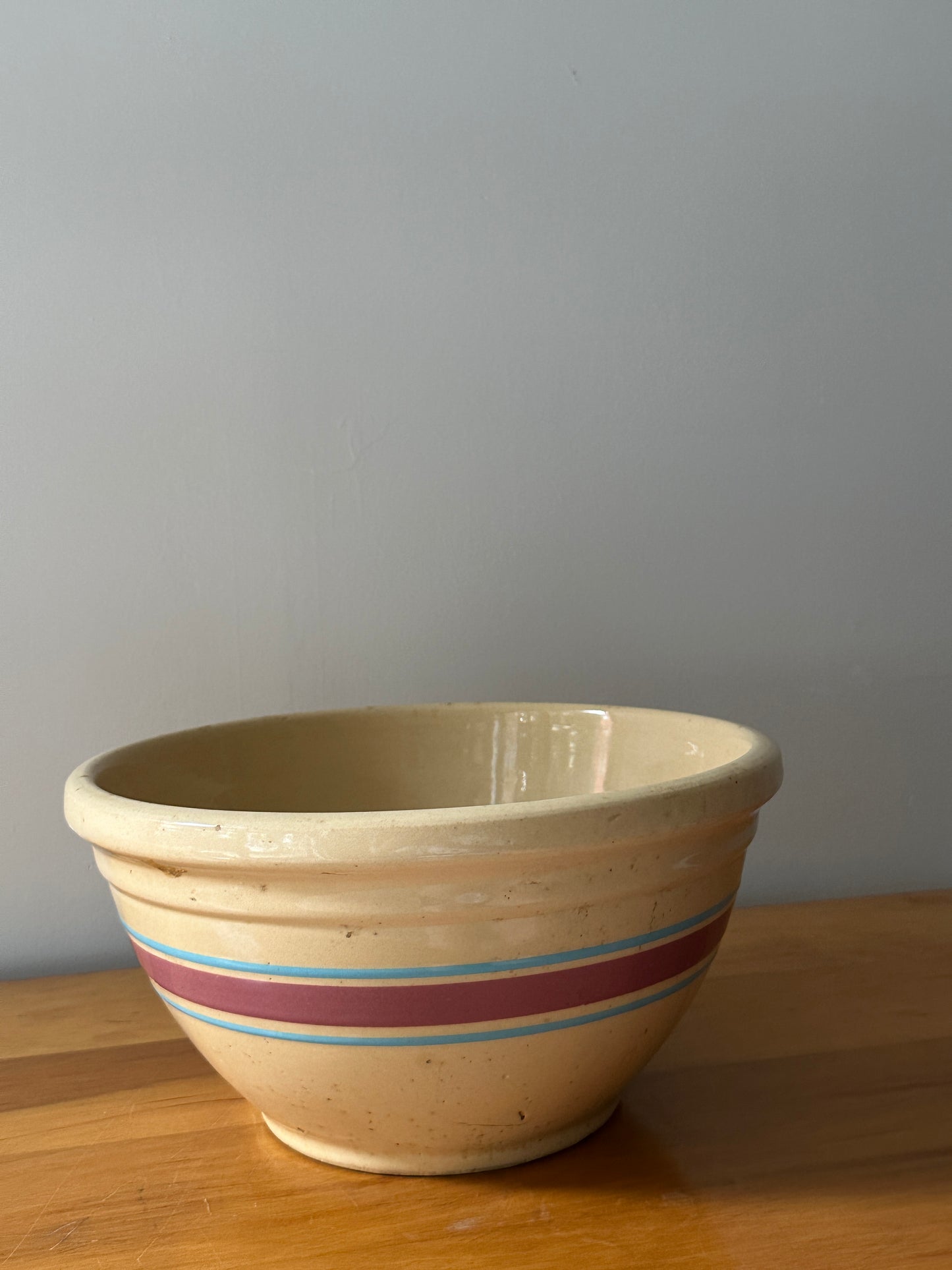 Large serving bowl