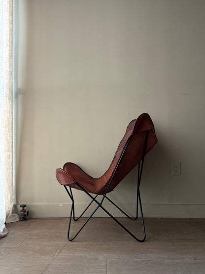 Leather butterfly chair