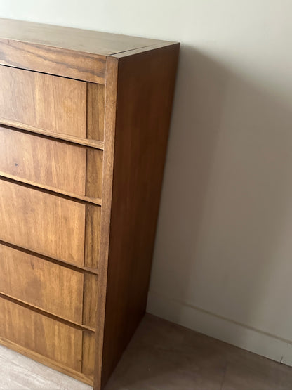 Thomasville oak dresser