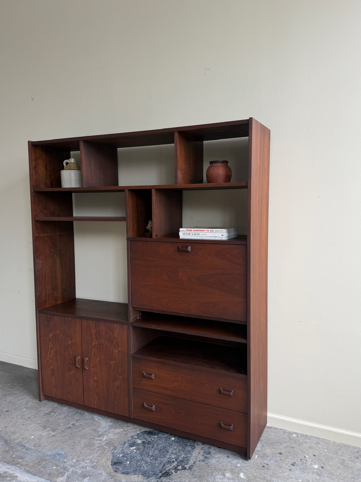 Walnut floor unit