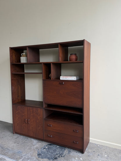 Walnut floor unit