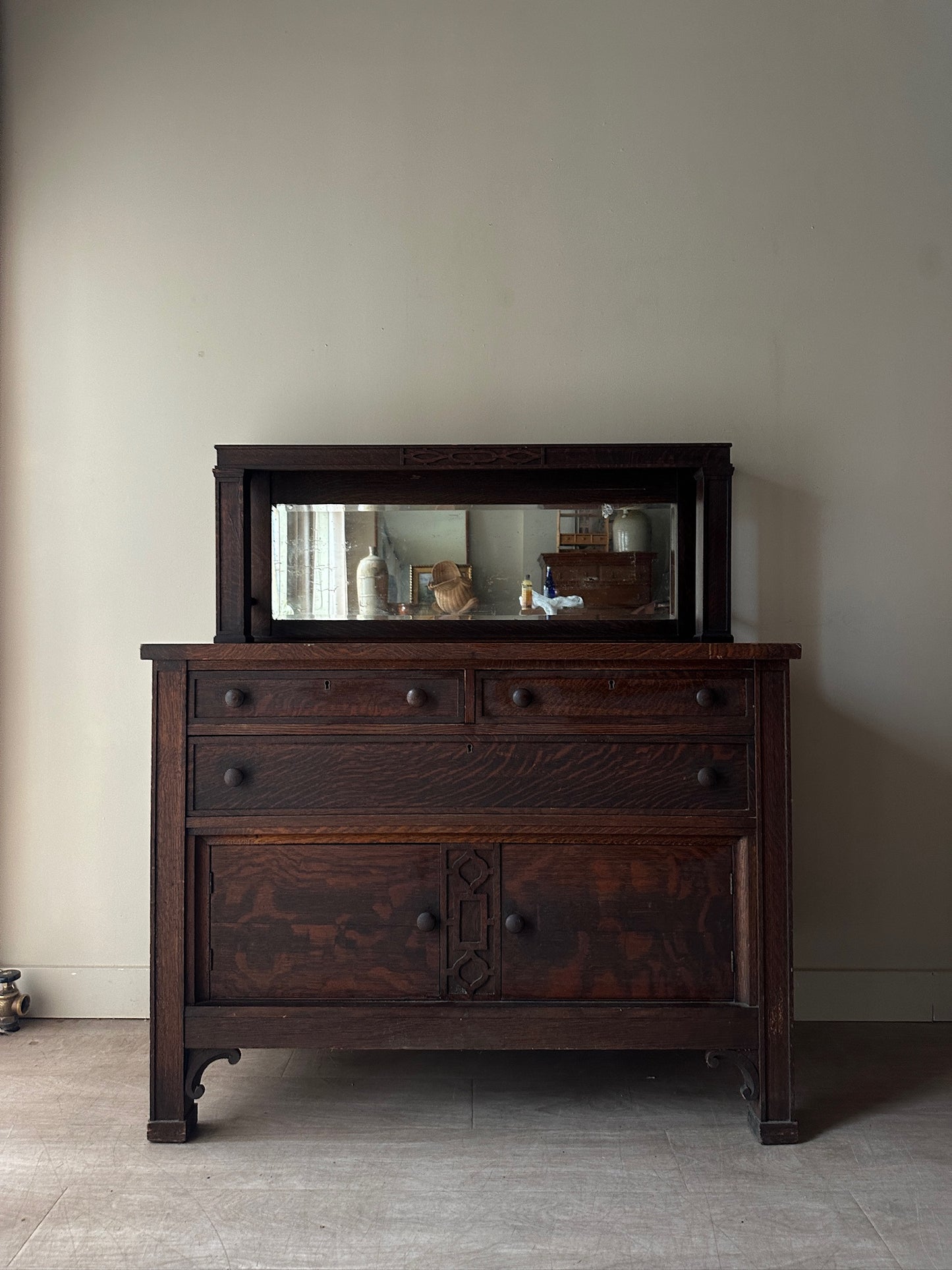 Golden oak mirrored server