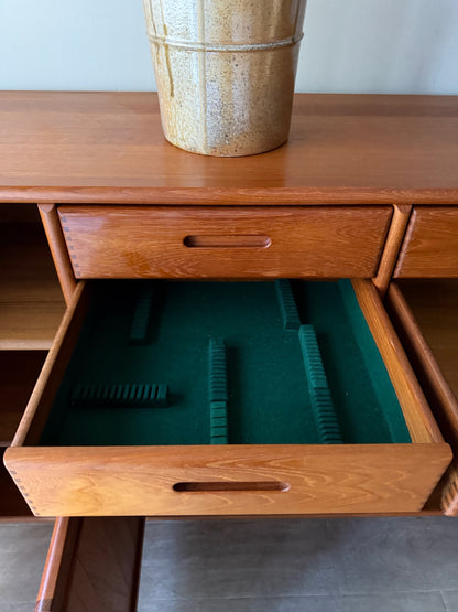 Dyrlund teak sideboard