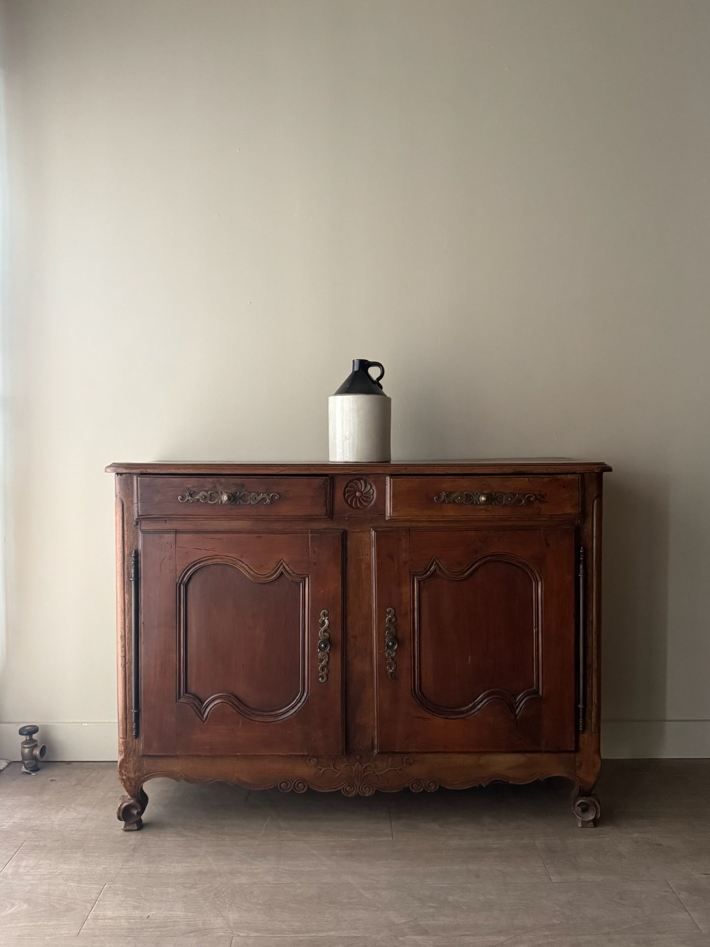 French walnut server