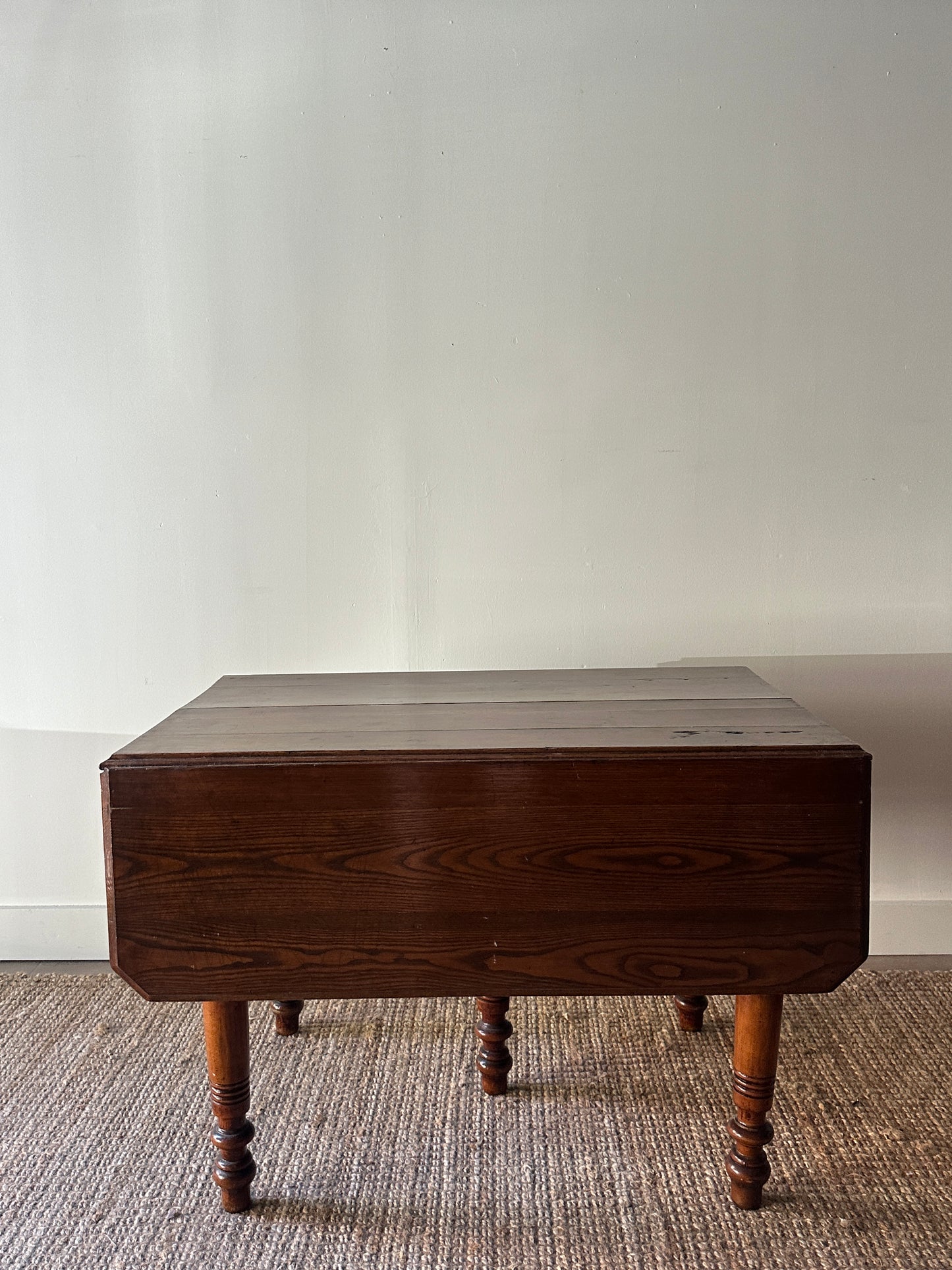 Oak drop leaf table