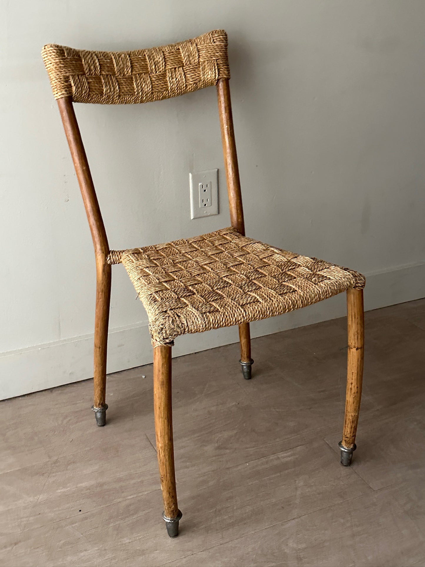 Twisted rope chair