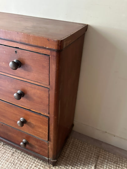Pine dresser