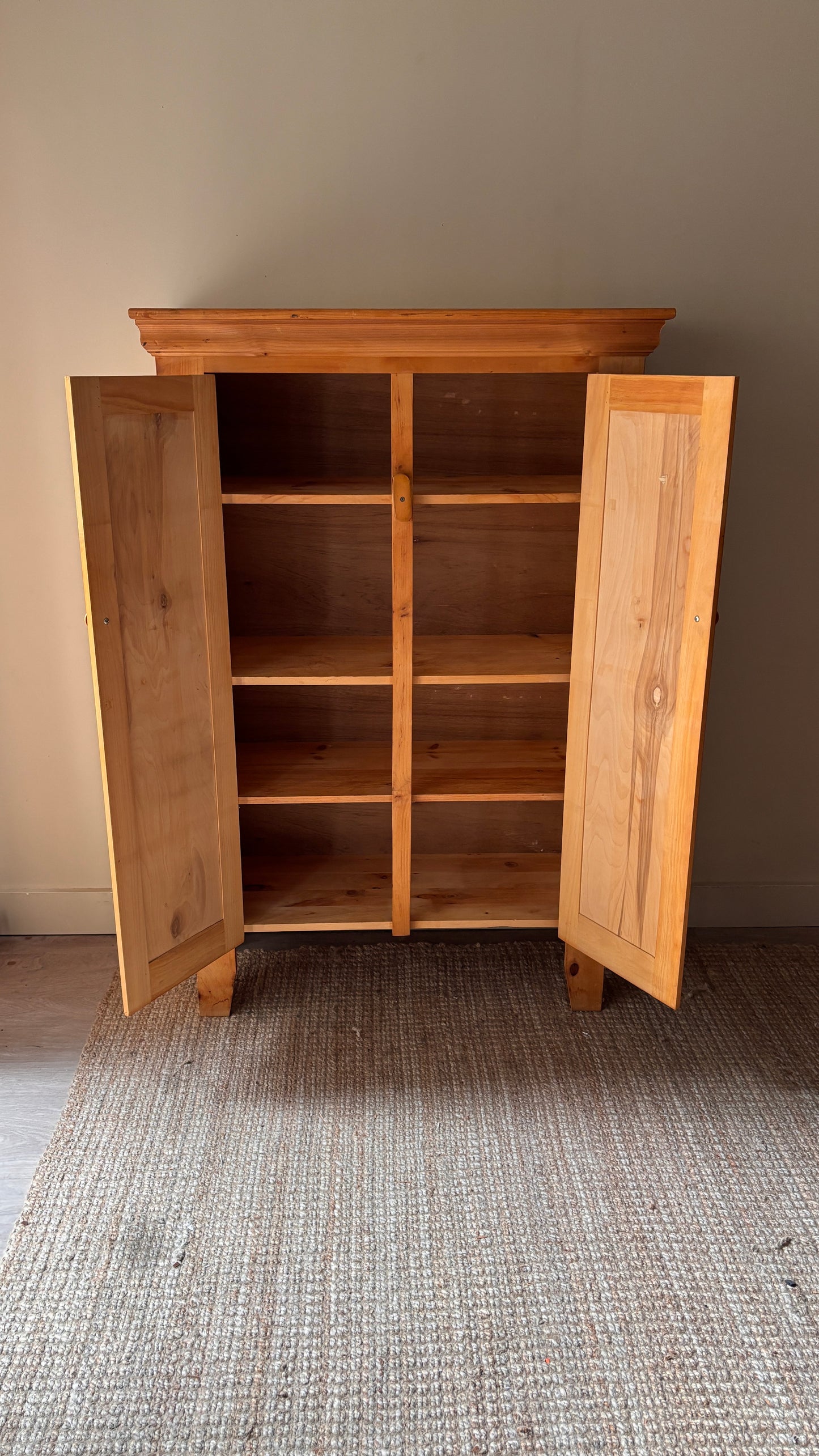 Pine cupboard