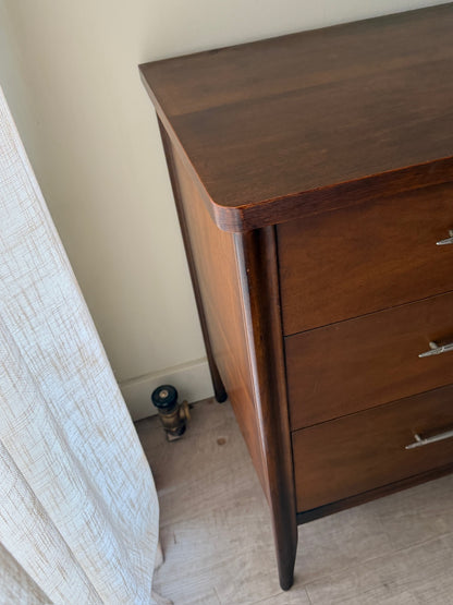 Broyhill walnut 9 drawer dresser