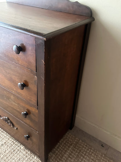 Small pine dresser