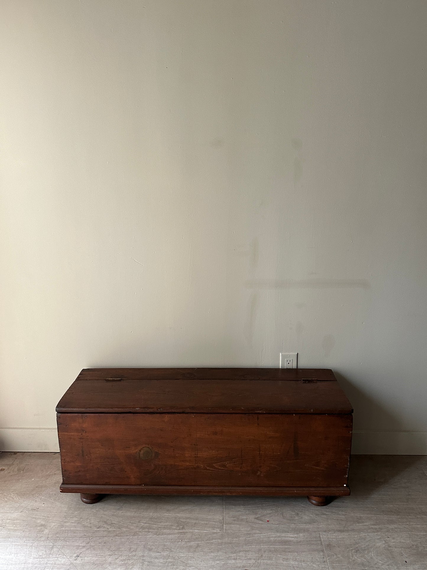 Pine chest