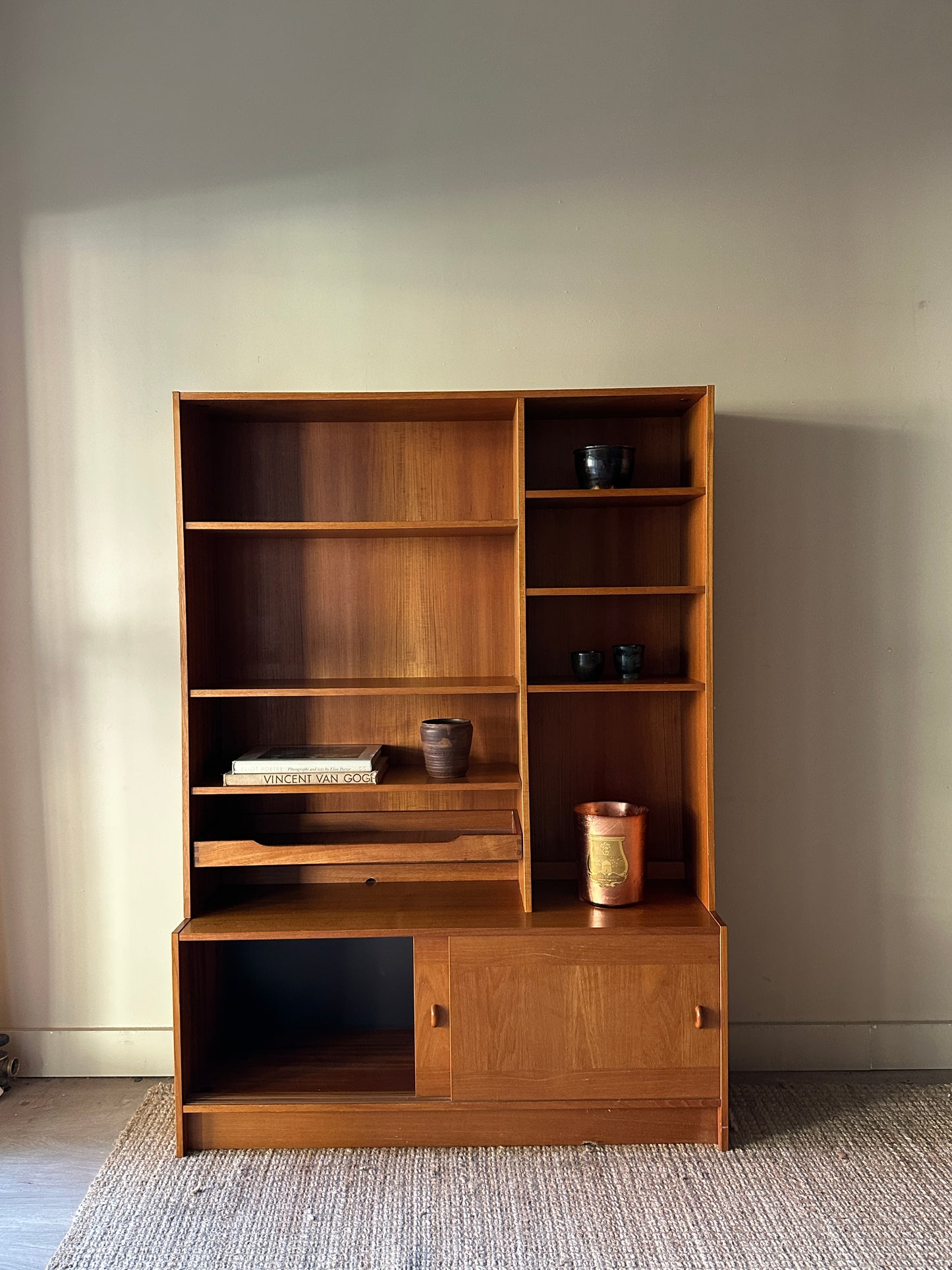 Teak two piece hutch