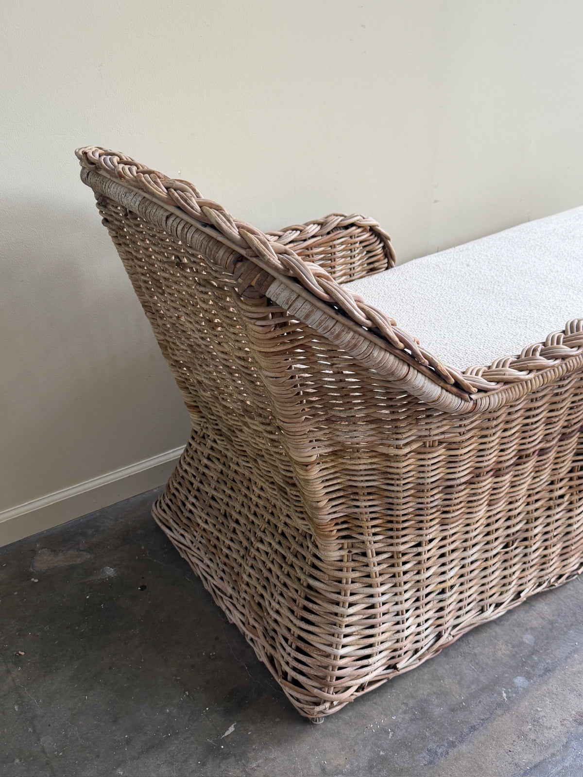 Wicker chaise lounge