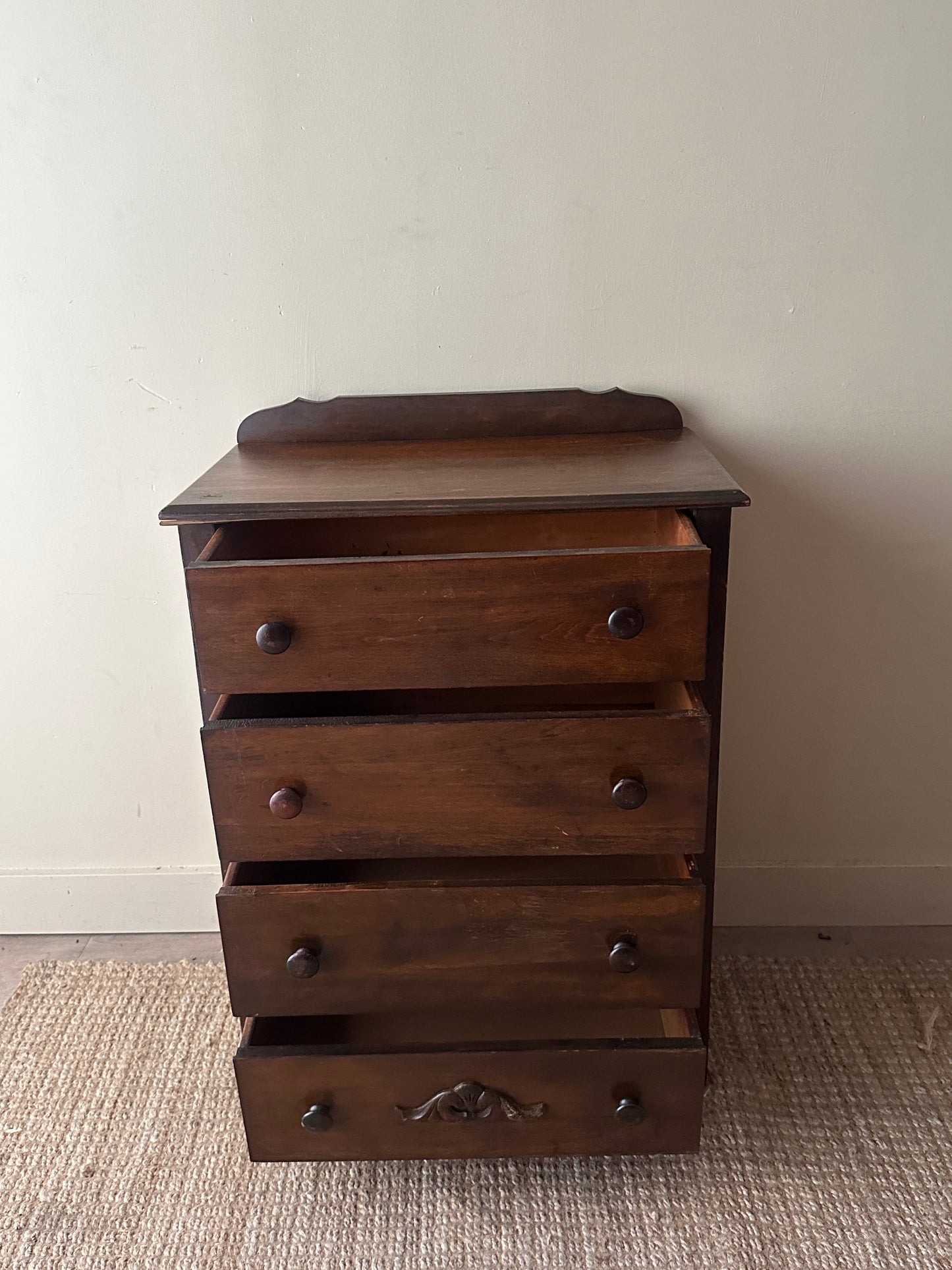 Small pine dresser