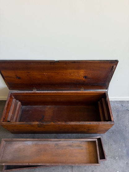 Pine tool chest