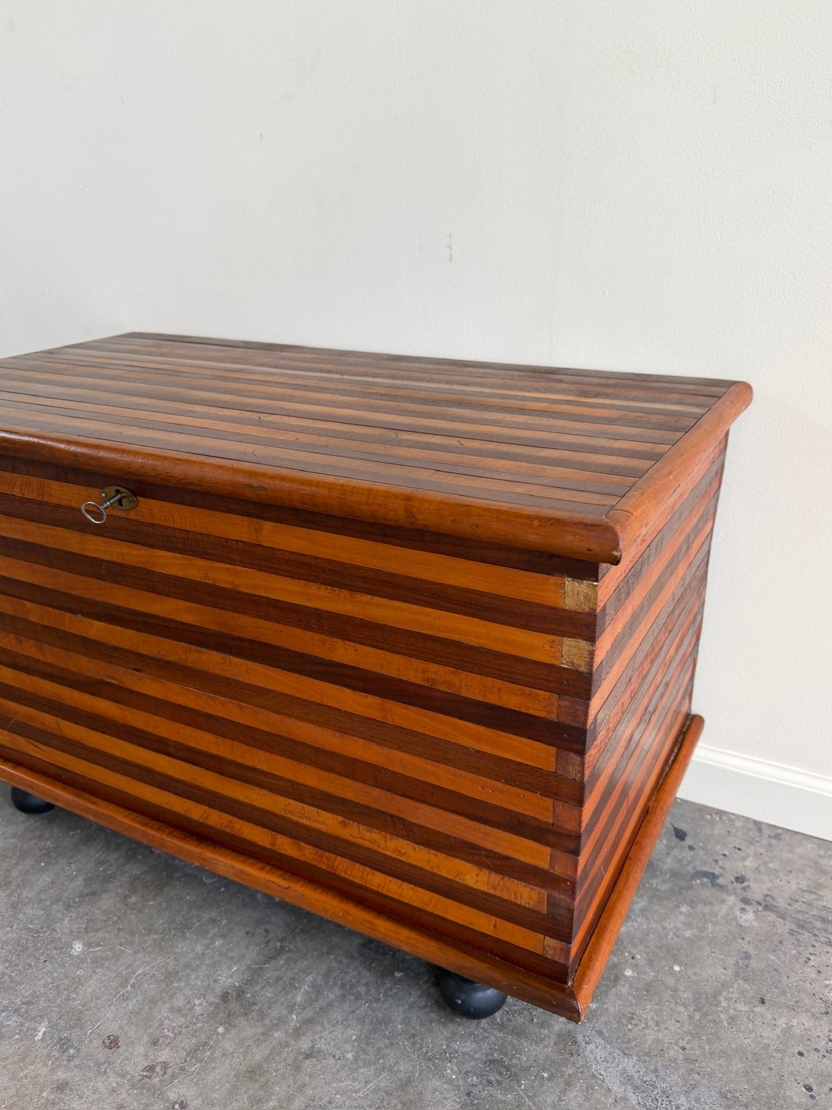 Pennsylvania Sheraton striped mixed wood chest