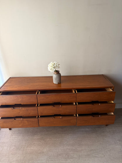 United walnut 9 drawer dresser