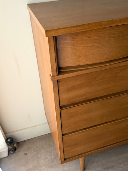 Walnut 5 drawer dresser