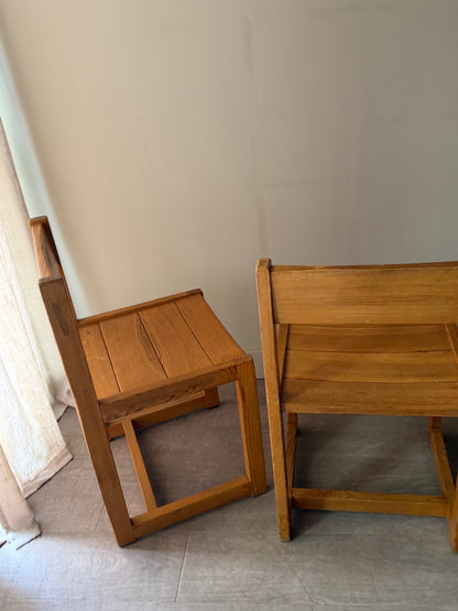 Hugo Svensson Dutch pine chairs. Sold as a set of 4.