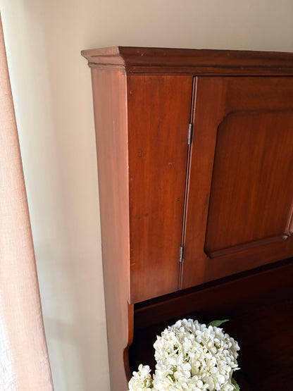 Pennsylvania Federal cherry high back dry sink