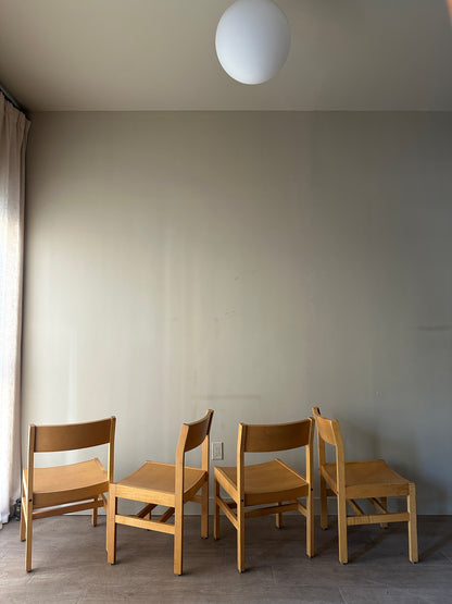 Set of 4 maple dining chairs