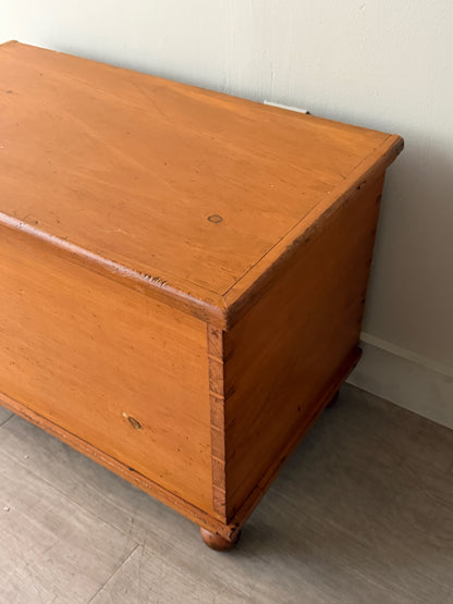 Small Pennsylvania Sheraton pine chest