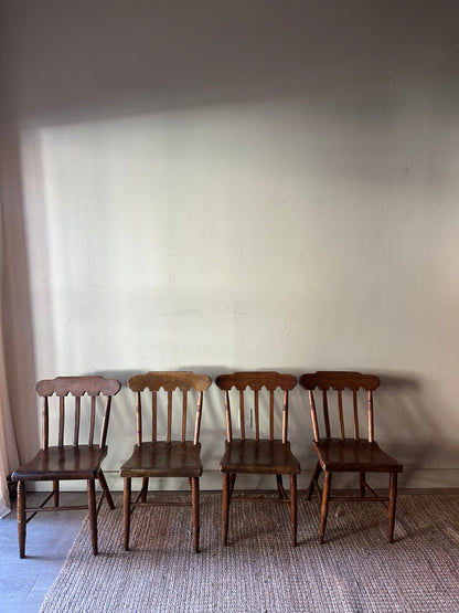 4 Pine scalloped dining chairs. (Set of 2)