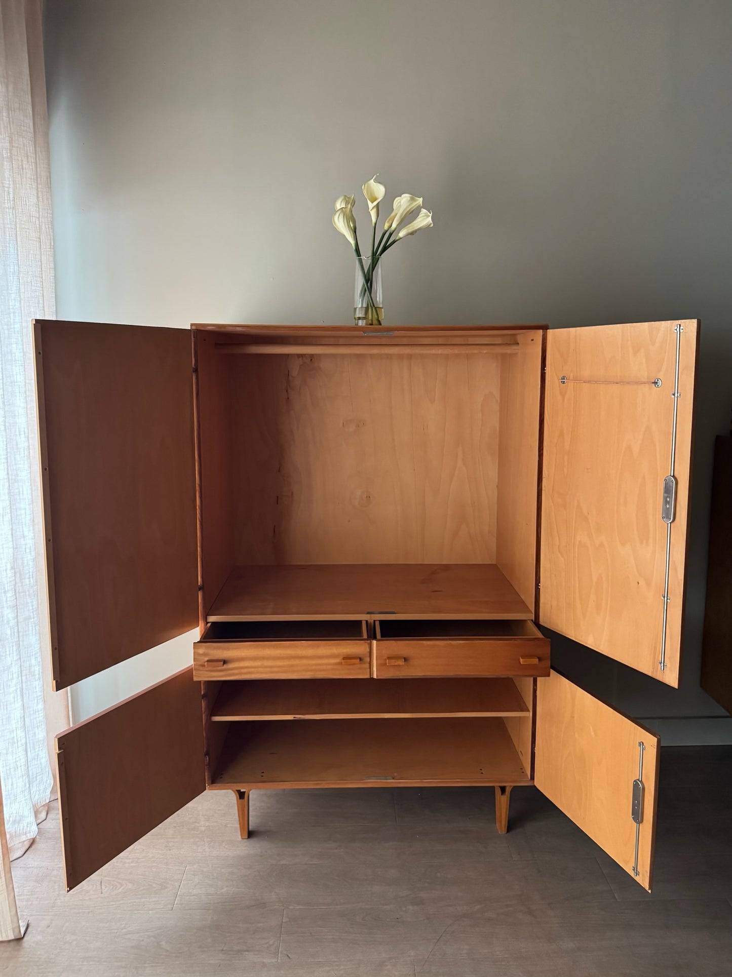 Novy Domov Czech walnut armoire
