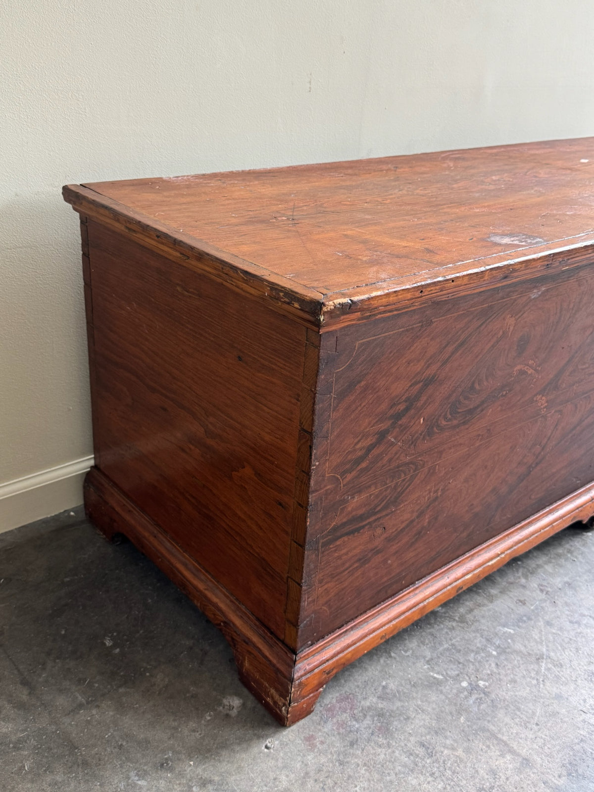 Pennsylvania Federal grain painted pine chest