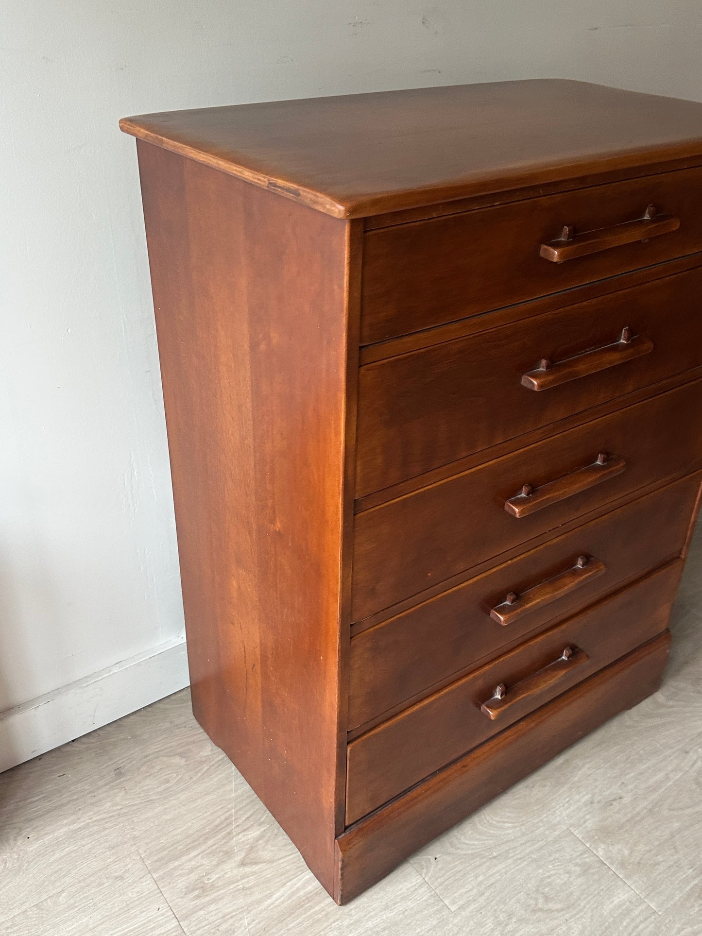 Cushman dresser