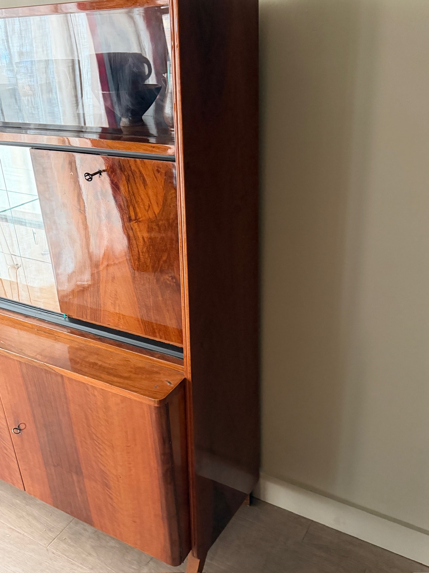 Novy Domov Czech walnut sideboard
