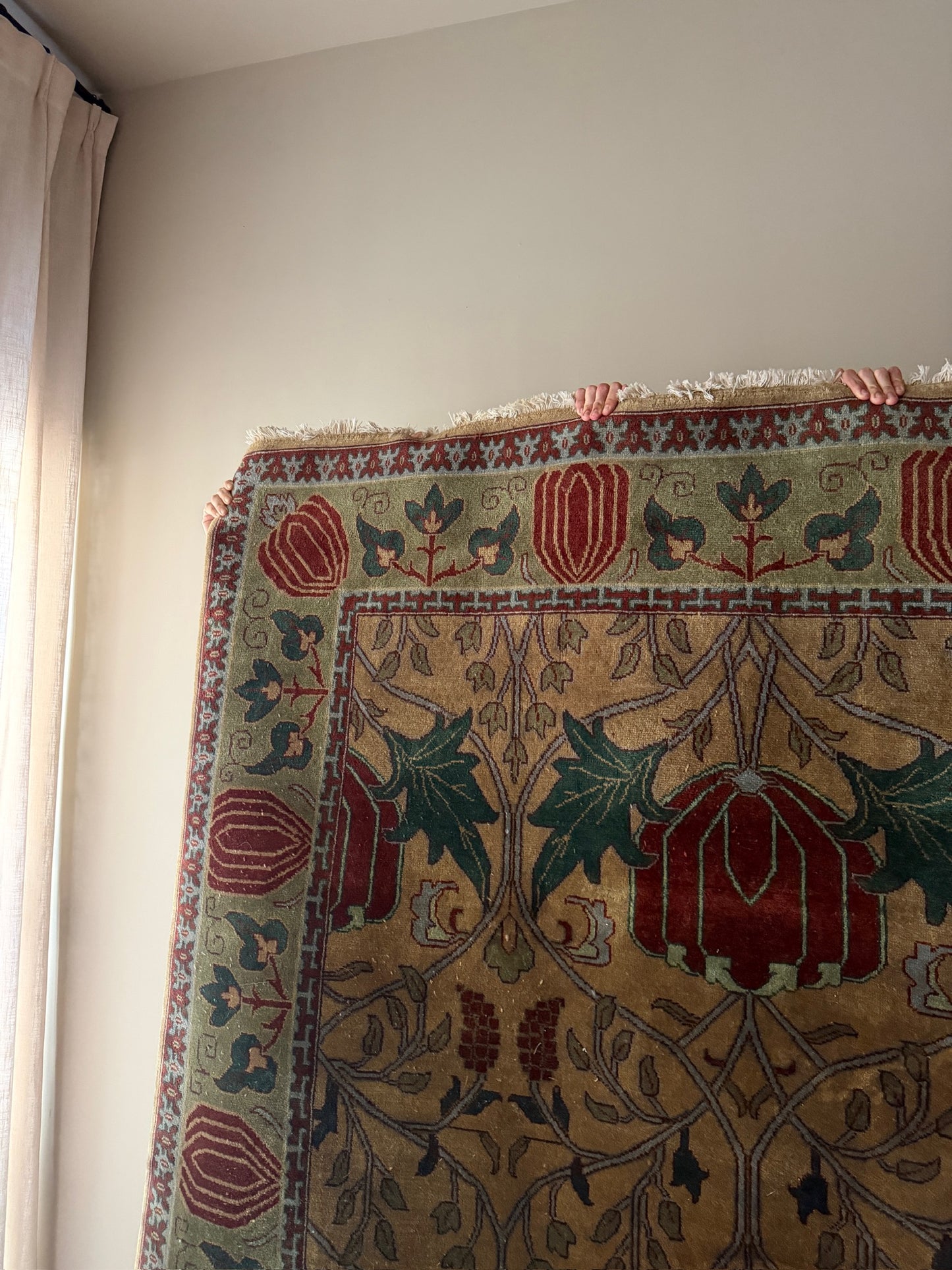 Northern Indian Arts & Crafts rug