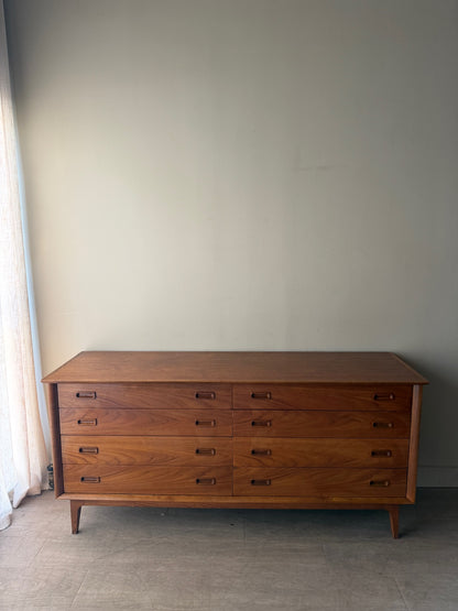 Walnut 8 drawer dresser