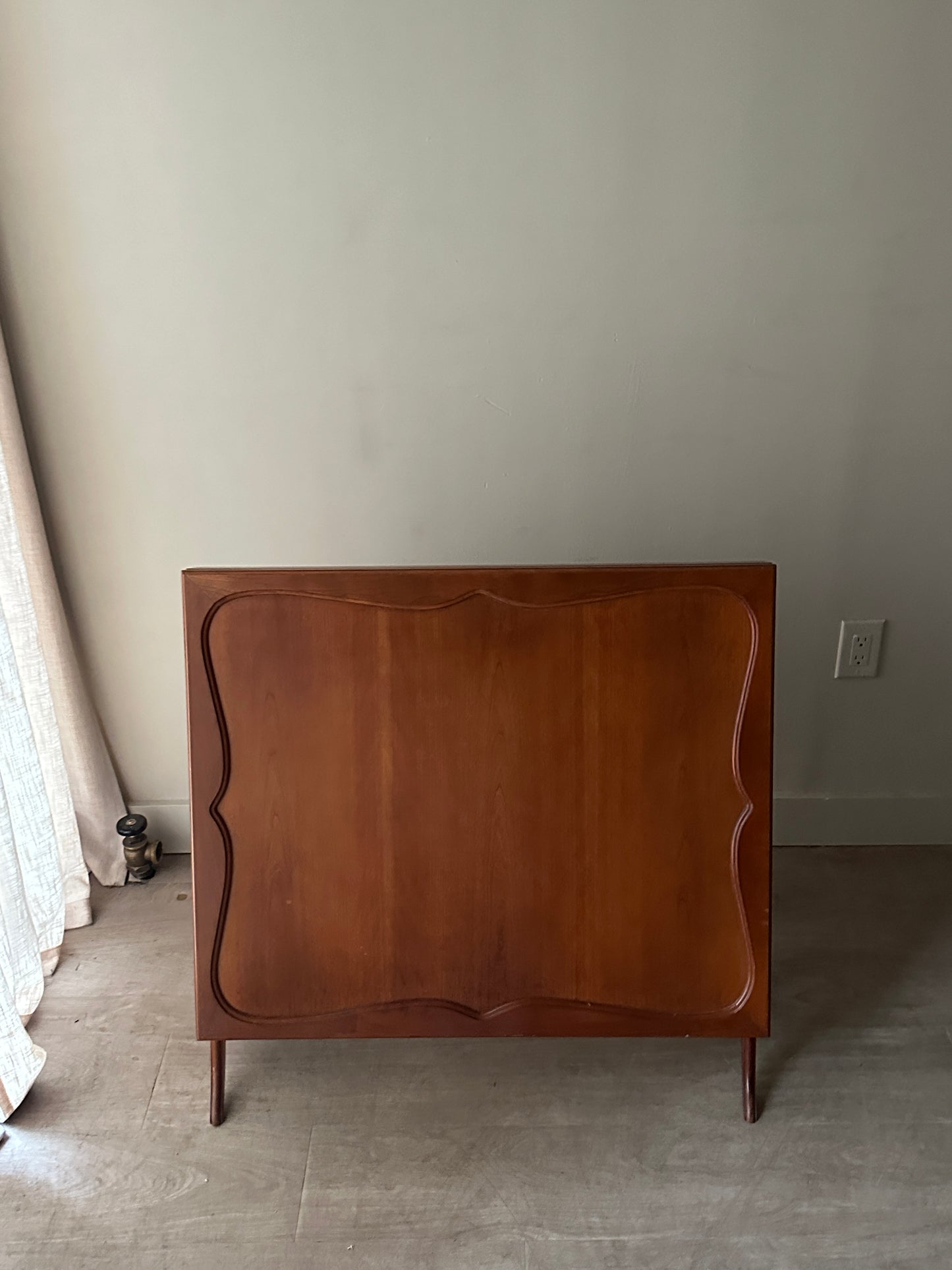 Walnut folio
