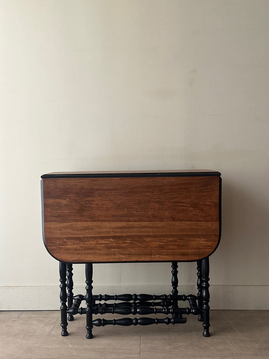Walnut gate leg table