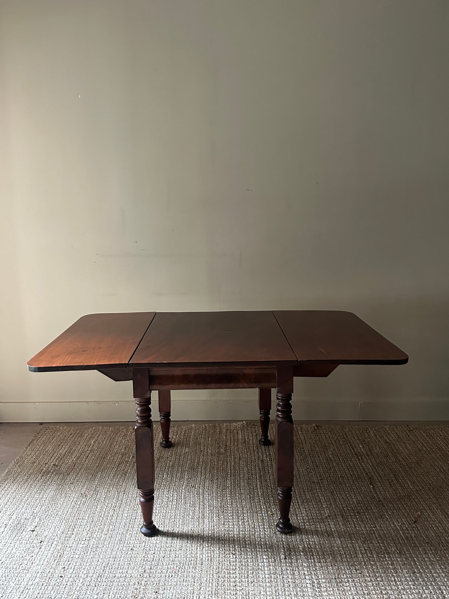 Pine drop leaf table